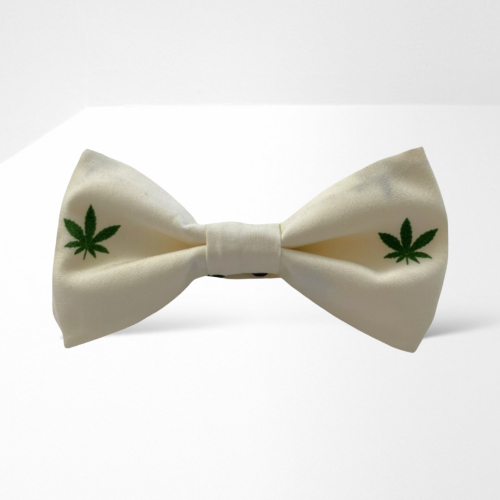 MM235 MUCHA KONOPIE.PNG