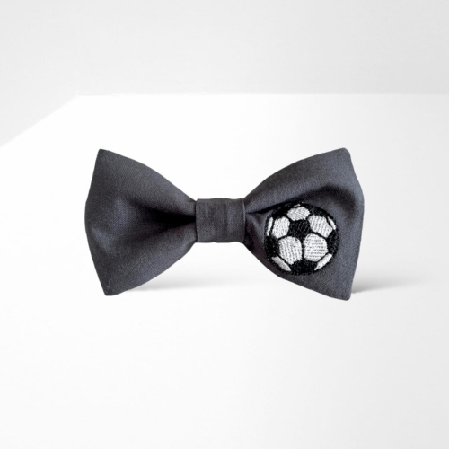 MHD001 Muszka dziecięca dla chłopca piłka nożna piłkarska dla piłkarza grafitowa.JPG