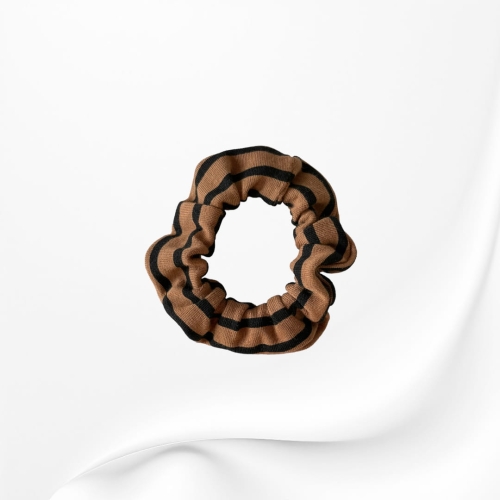 GD063 Gumka frotka scrunchy scrunchie mini wąska paski brązowa.JPG