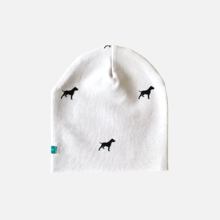CZ155 Czapka dresowa dla niemowląt lekka miękka czapeczka wyprawka niemowlak pitbulle biała pieski.JPG