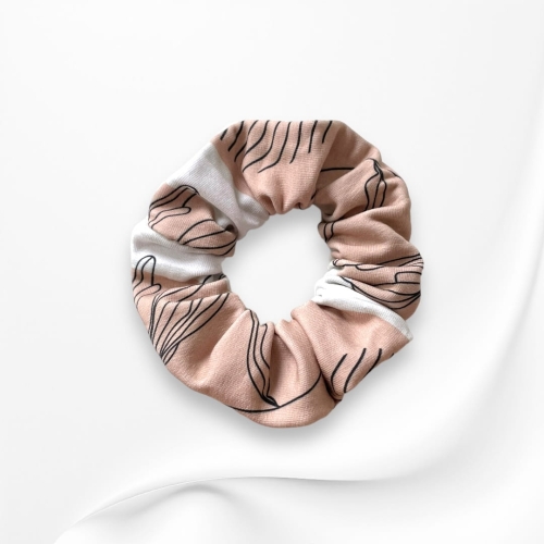 GS035 Gumka frotka scrunchie średnia kubizm kwiaty beżowa.JPG