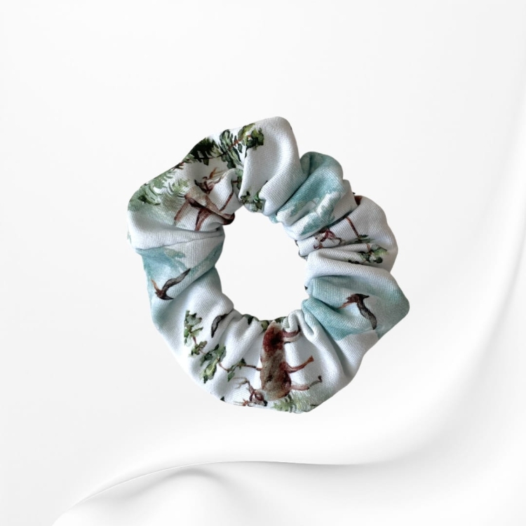 GS043 Gumka frotka scrunchie średnia góry i las.JPG
