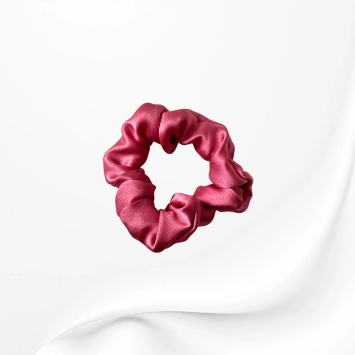GJM008 JEDWABNA SCRUNCHIE GUMKA DO WŁOSÓW MINI RÓŻOWA.JPG