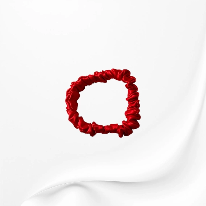 GJMC005 GUMKA WĄSKA JEDWABNA SCRUNCHIE DO WŁOSÓW MICRO CZERWONA.JPG