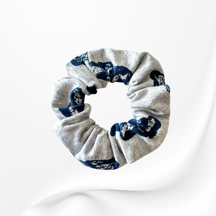 GS086 Gumka frotka scrunchie średnia buldogi buldożki szara.JPEG