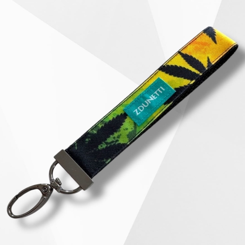 BR026 brelok breloczek na klucze nadgarstek - konopie.JPEG